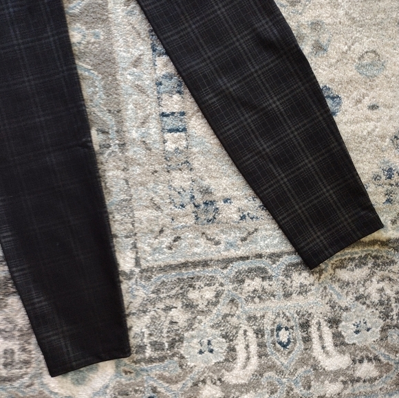 NWOT Black plaid skinny jeans - Picture 8 of 10